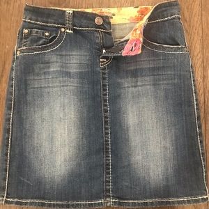 Hot To Trot Denim Mini Skirt 🌸